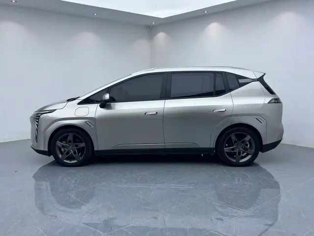 GAC Aion Y — Фото автомобиля 4