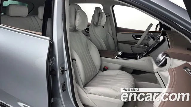 Mercedes-Benz EQS — Фото автомобиля 22