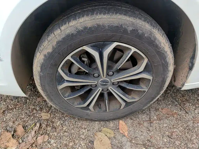 Roewe i6 MAX EV — Фото автомобиля 22