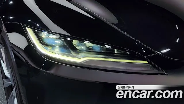 Tesla Model 3 — Фото автомобиля 20