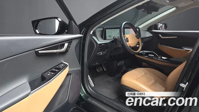 Kia EV6 — Фото автомобиля 9