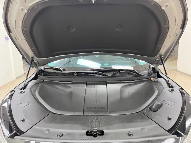 Buick E5 — Фото автомобиля 29