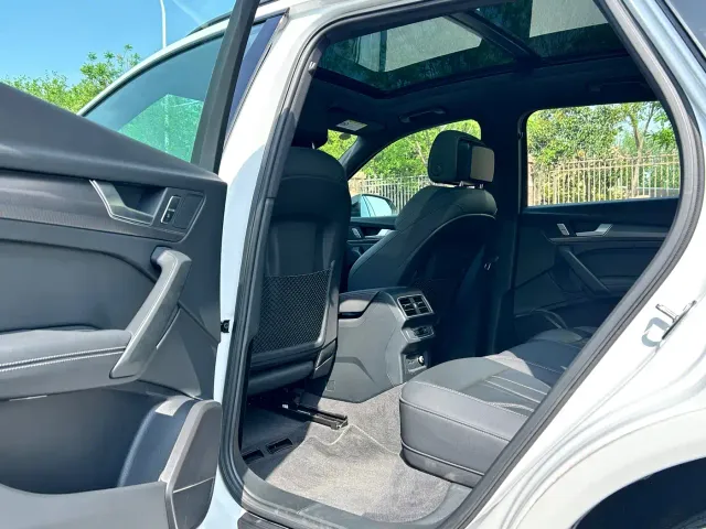 Audi Q5L — Фото автомобиля 12