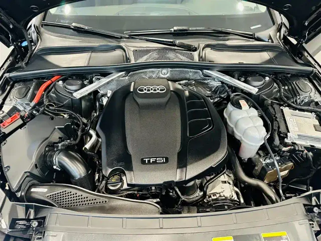 Audi A4L — Фото автомобиля 9