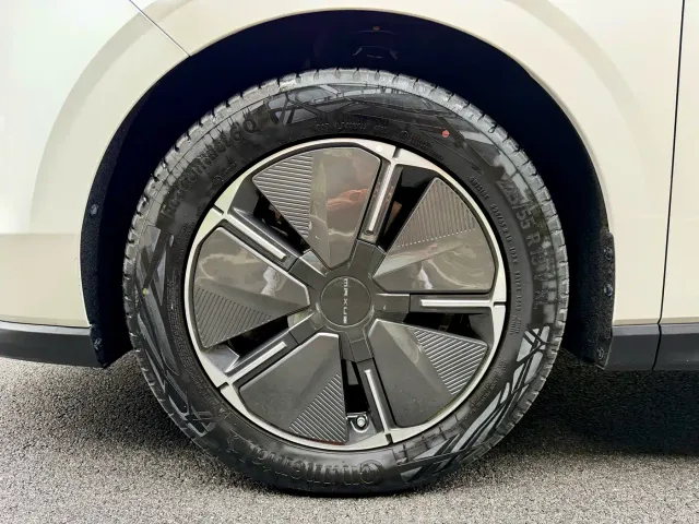Maxus Dajia 7 — Фото автомобиля 16