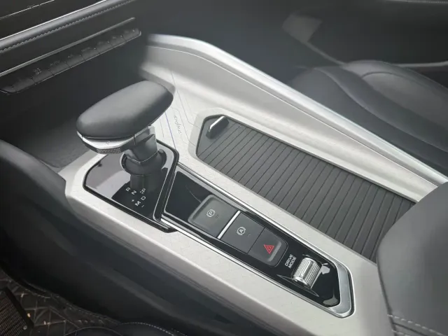 Geely Xingrui — Фото автомобиля 9