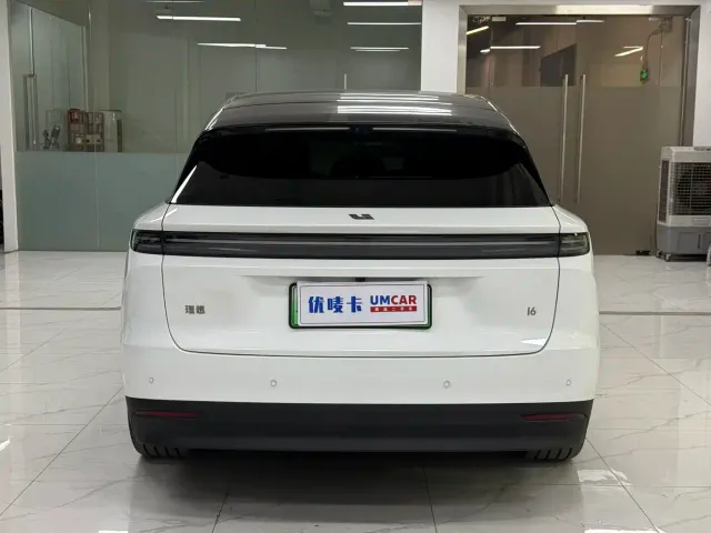 Li Auto i6 — Фото автомобиля 5