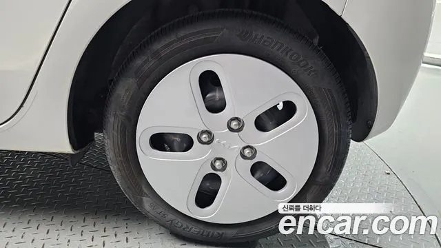 Kia RAY Новый Kia Ray Фургон — Фото автомобиля 5