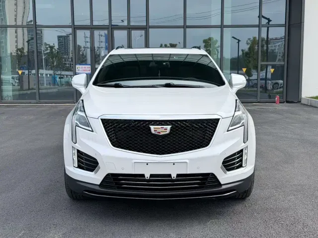 Фотография автомобиля — Cadillac XT5