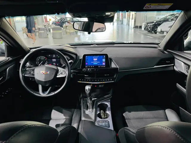 Cadillac CT4 — Фото автомобиля 5