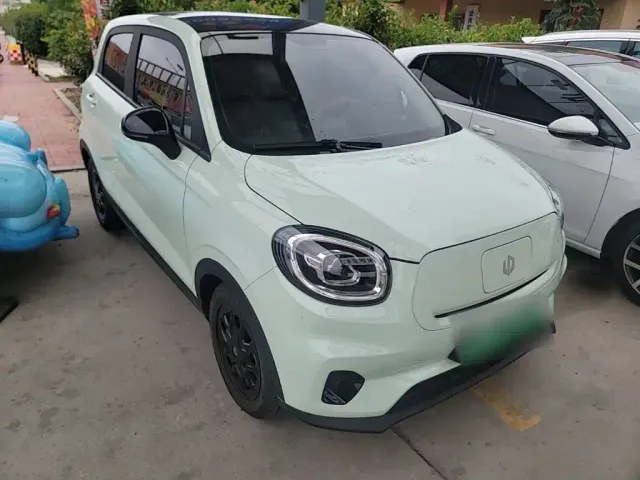 Leapmotor T03 — Фото автомобиля 3