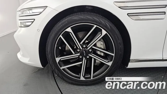 Genesis G80 RG3 — Фото автомобиля 5