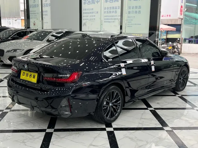 BMW 3 Series — Фото автомобиля 14