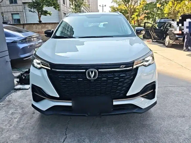 Changan CS55 Plus — Фото автомобиля 2
