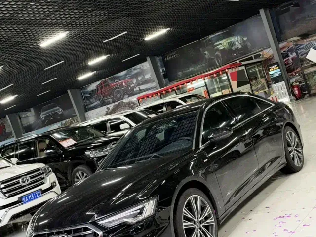 Фотография автомобиля — Audi A6L