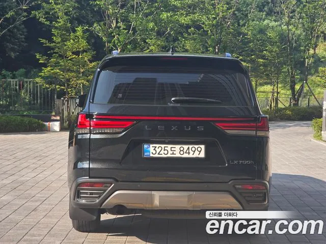 Lexus LX — Фото автомобиля 5