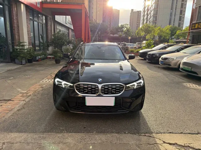 BMW 3 Series — Фото автомобиля 2