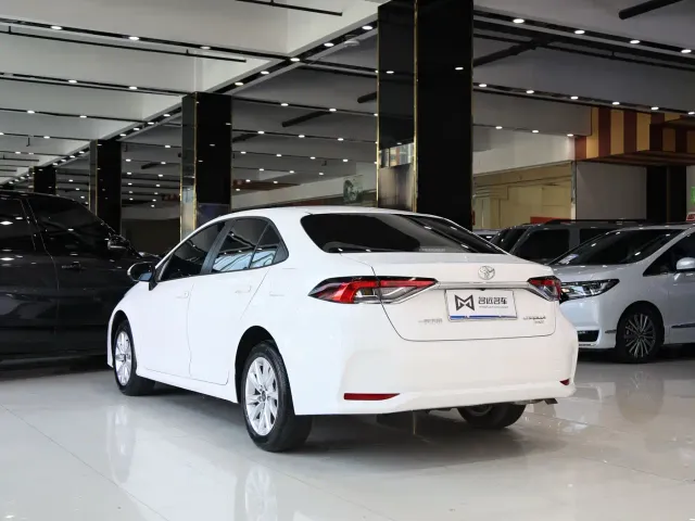 Toyota Corolla — Фото автомобиля 16