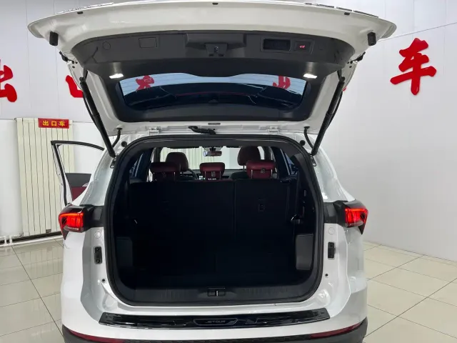 Jetour Jetour X70 PLUS 2023 1.5T DCT Warrior PLUS 7-seater — Фото автомобиля 19