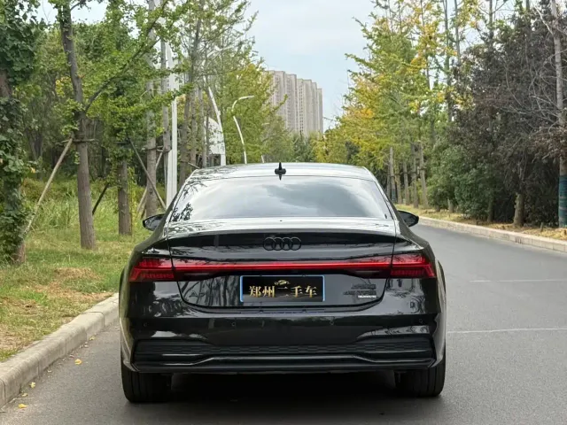 Audi A7L — Фото автомобиля 8