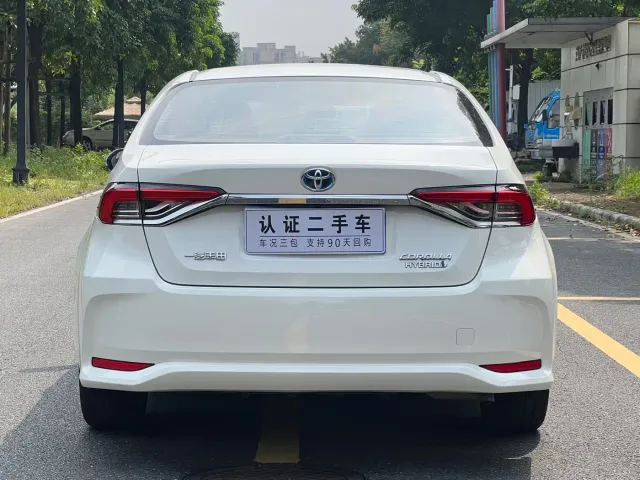 Toyota Corolla 2023 1.8L Smart Hybrid Dual Engine Elite Edition — Фото автомобиля 8