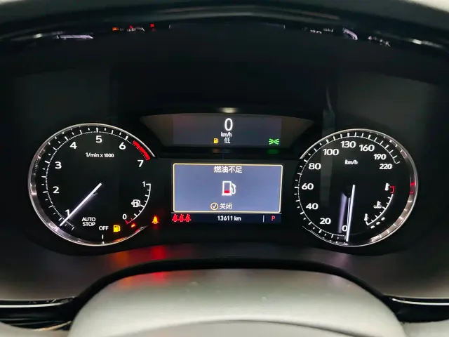 Cadillac XT5 — Фото автомобиля 7