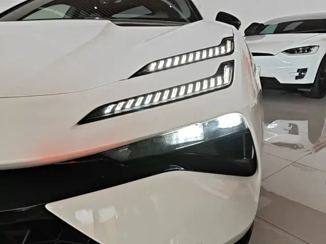Lotus Emeya — Фото автомобиля 23