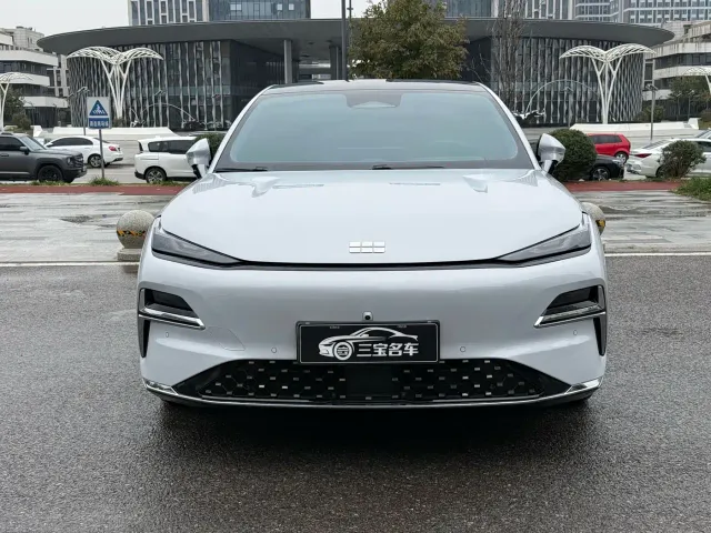 Geely Galaxy Xingyao 8 — Фото автомобиля 2
