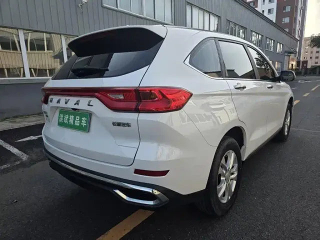 Haval M6 — Фото автомобиля 10