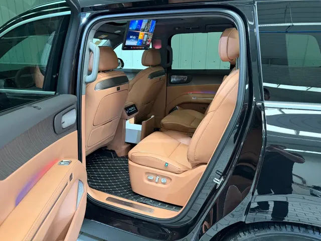 Leapmotor D Series — Фото автомобиля 11