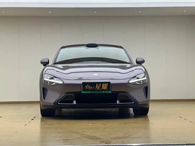 Xiaomi SU7 — Фото автомобиля 2