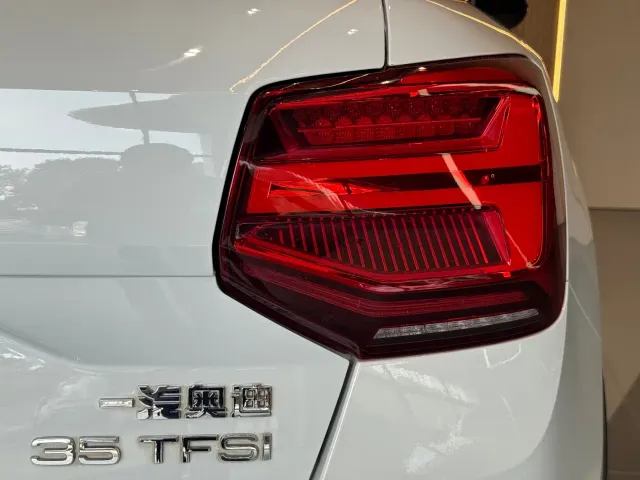 Audi Audi Q2L 2022 35 TFSI Fashion Dynamic — Фото автомобиля 13