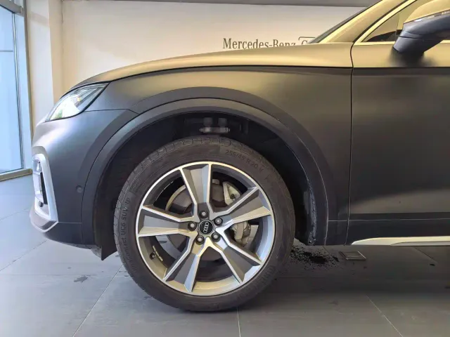 Audi Q5L — Фото автомобиля 10