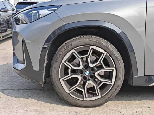BMW X1 — Фото автомобиля 7