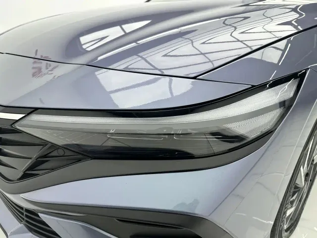 Hyundai Elantra — Фото автомобиля 11
