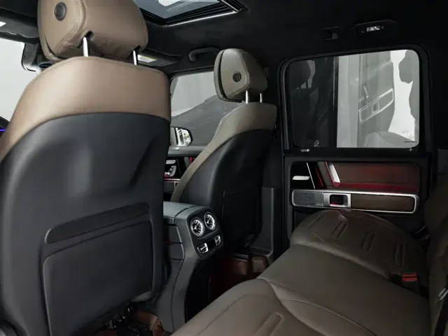 Mercedes-Benz G-Class — Фото автомобиля 11