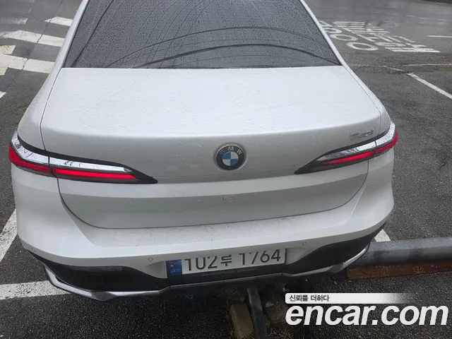 BMW 7 Series G70 — Фото автомобиля 4