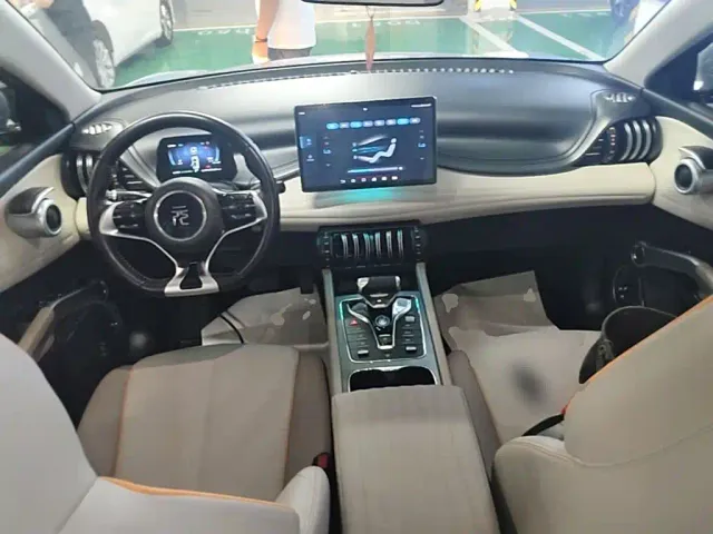 BYD Yuan PLUS — Фото автомобиля 9