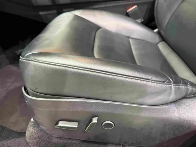 Tesla Model Y — Фото автомобиля 22