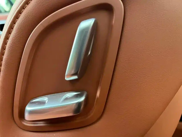 Li Auto L7 — Фото автомобиля 12
