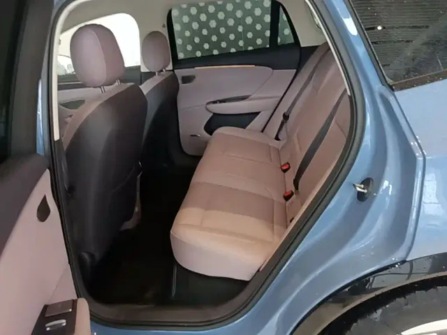 Hongqi Tiangong 06 — Фото автомобиля 16