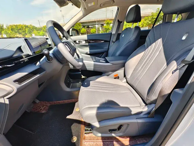 Geely Galaxy Galaxy E5 2024 440km Explore Edition — Фото автомобиля 12