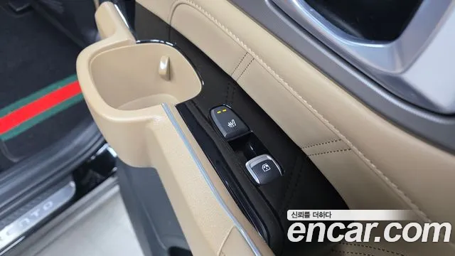 Kia Sorento — Фото автомобиля 18