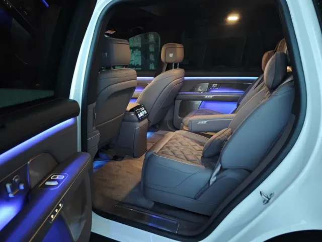 Nio ES8 — Фото автомобиля 6