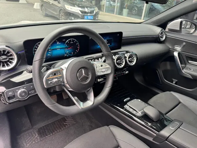 Mercedes-Benz Mercedes-Benz A-Class 2022 A 200 L Sport Sedan Style — Фото автомобиля 10