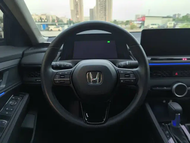 Honda Accord — Фото автомобиля 4