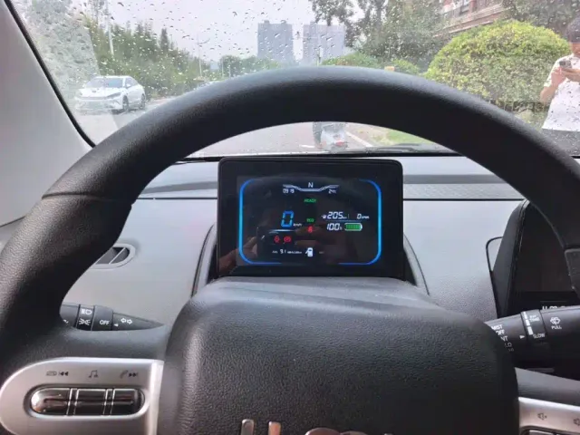 Changan Lumin — Фото автомобиля 3