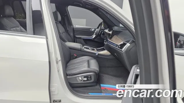 BMW X7 — Фото автомобиля 8