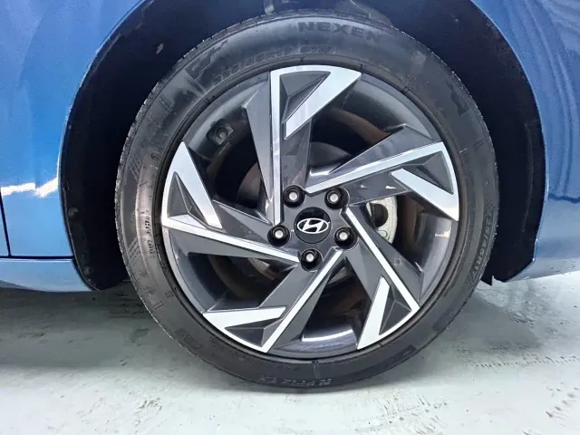 Hyundai Elantra — Фото автомобиля 21
