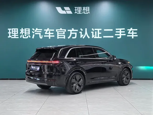 Li Auto L7 — Фото автомобиля 7